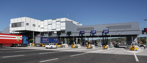 ПУТЕВИ НАДМУДРИЛИ ПРЕВАРАНТЕ: Претплата на рампи барем 2.000 динара